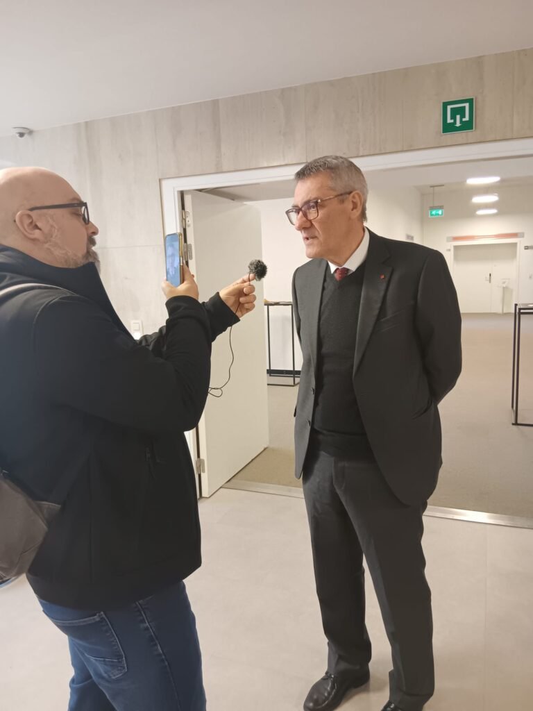 con Maurizio Landini